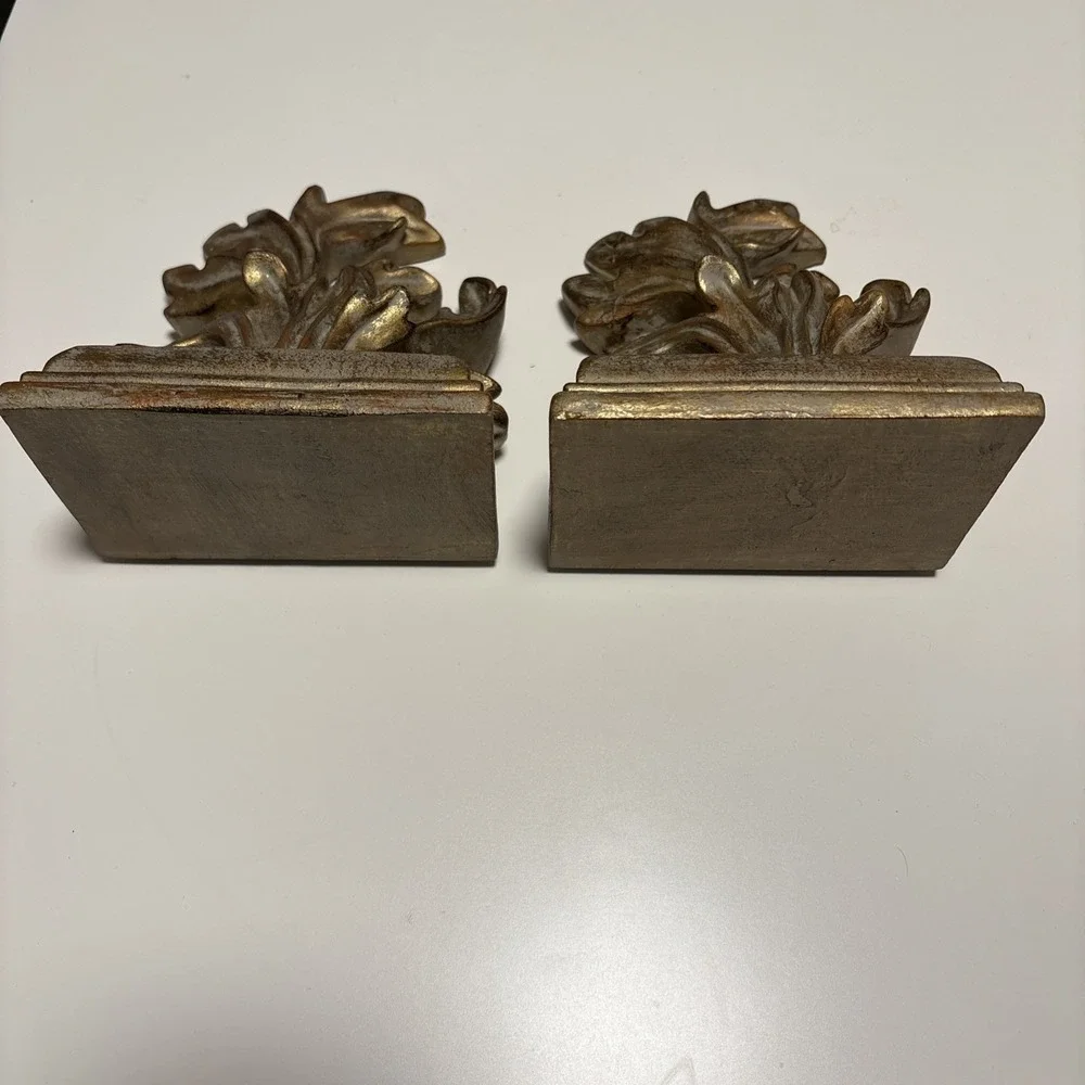 Vintage Resin Ornate Italianate Wall Brackets Shelves Pair Bookends 5.25x3.75x7